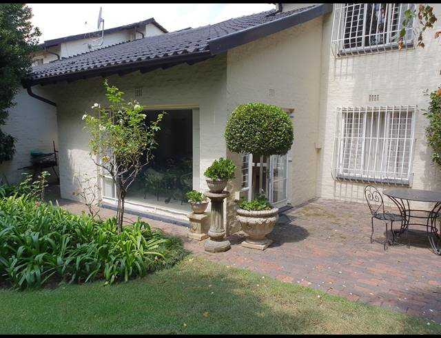 3 BEDROOM TOWNHOUSE TO LET IN SANDOWN